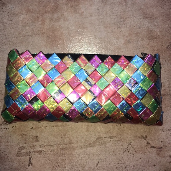SALE! multicolored handmade plastic wrapper clutch - Picture 4 of 6